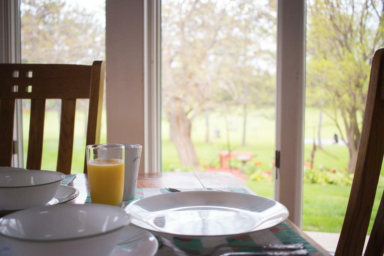 Juneau Shane Acres Country Inn מראה חיצוני תמונה